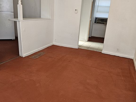 5th image of 1925 Euclid Ave