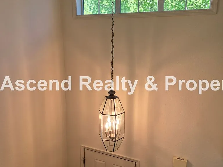 6443 NW Krislynn Ter — Photo 14