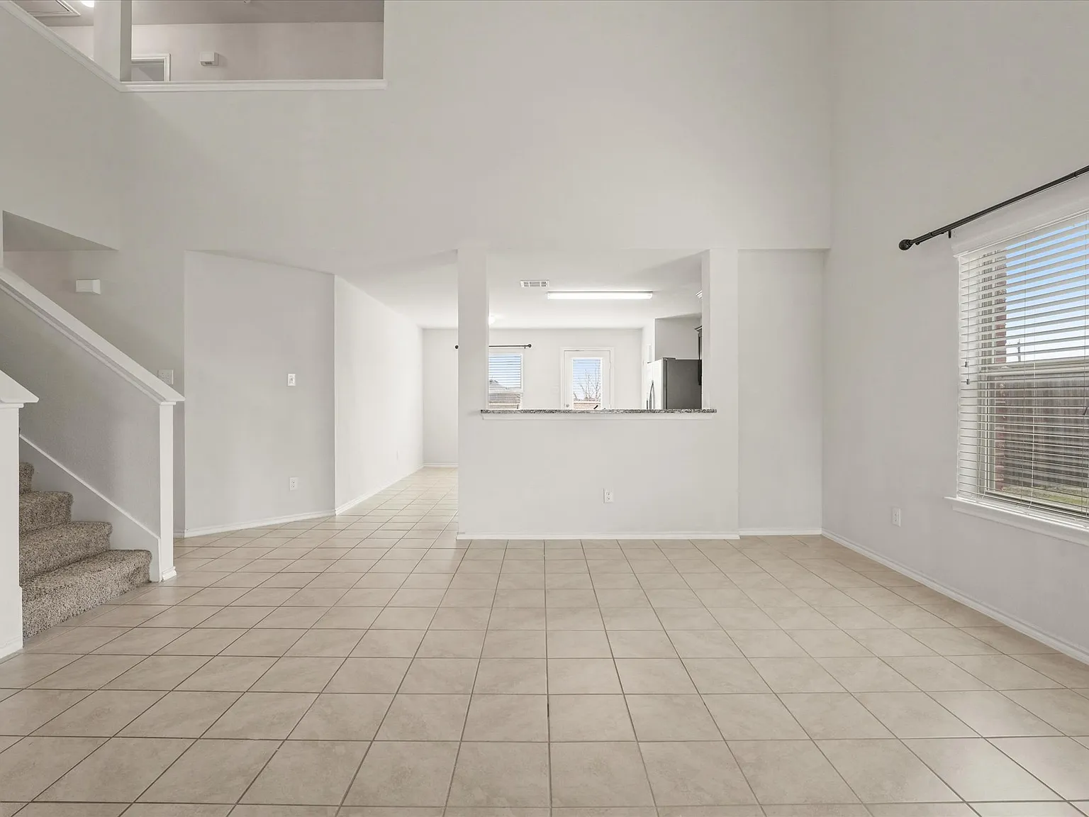 4 bed, 2.5 bath, 2640 sqft, $2,950 — Photo 1