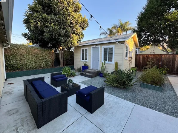 327 Riverside Ave #Adu, Fremont, CA 94536