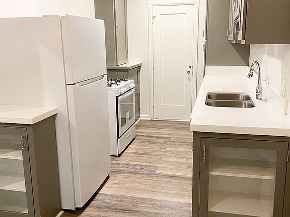 4th image of 1759 Orchid Ave #105
