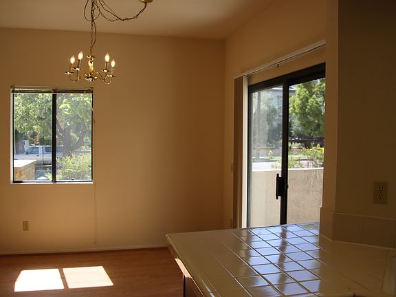 5th image of 460 S Oakland Ave APT 101