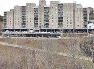 2160 Greentree Rd APT 202W, Pittsburgh, PA 15220