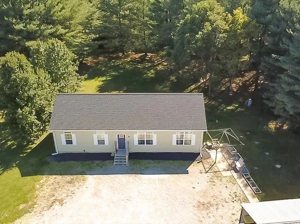 7021 W Alfred Ln, Ellettsville, IN 47429