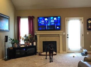 14807 Killarney Ln, Smithville, MO 64089