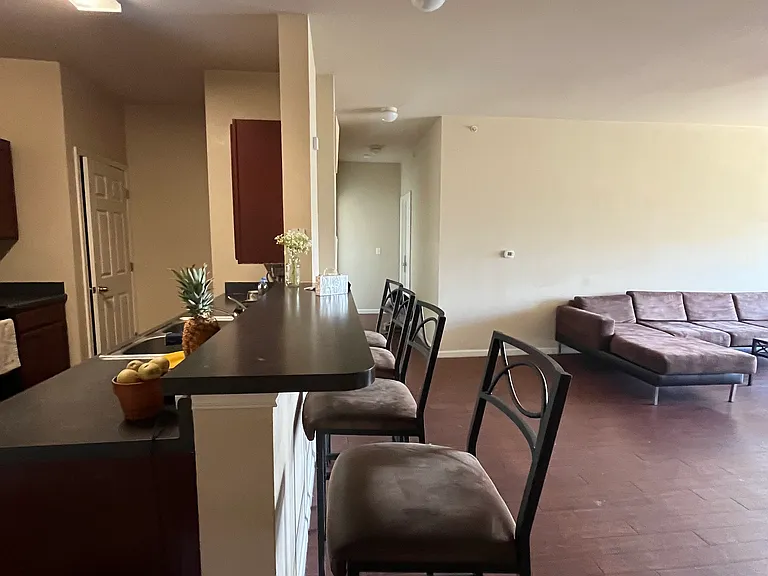 1425 Western Ct #3303 — Photo 7