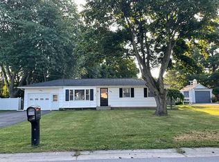 936 N Greece Rd, Rochester, NY 14626