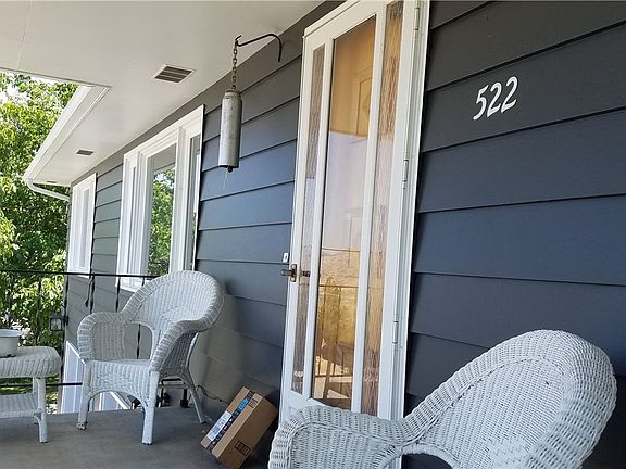 3rd image of 522 Banks Ave