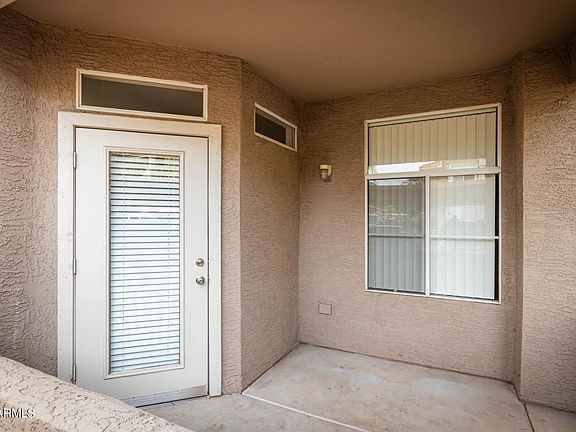 2nd image of 3830 S Lakewood Pkwy #1005