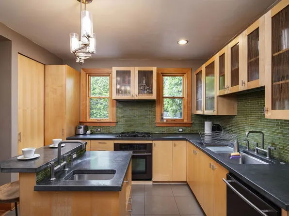 926 SE 15th Ave #A, Portland, OR 97214