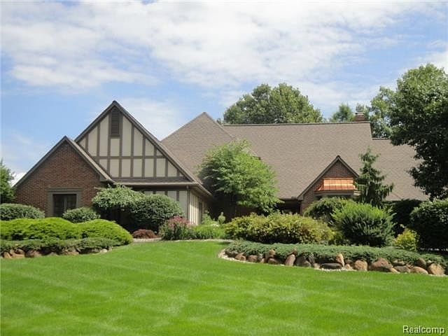 1st image of 9392 Thornhill Dr