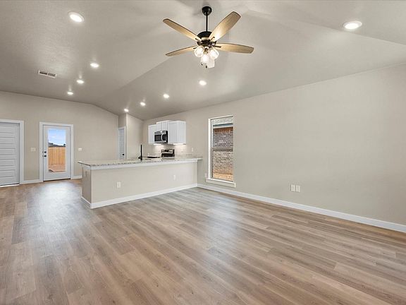 5th image of 13508 Avenue X