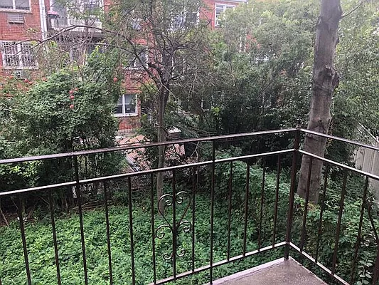 Rented by 18 REALTY | media 82