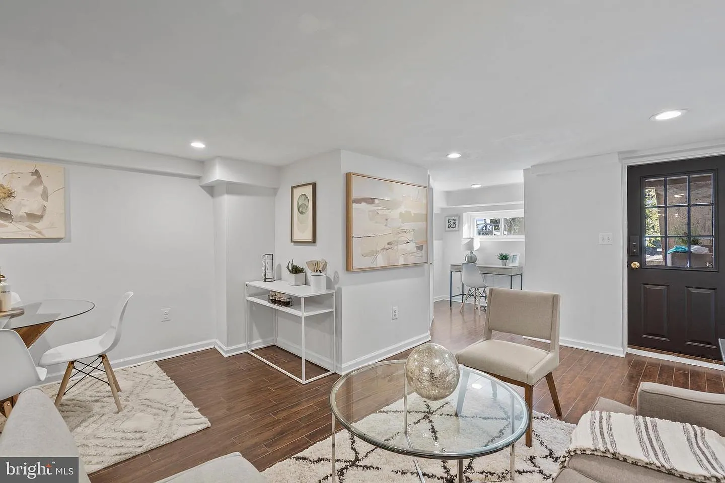 739 Fairmont St NW — Photo 2