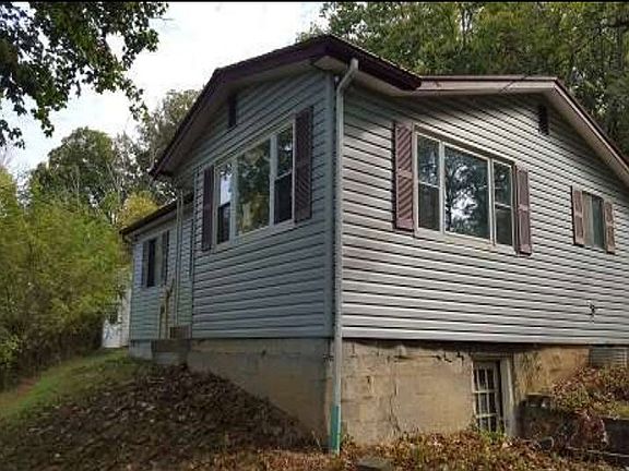 2nd image of 2200 Lawrenceburg Rd