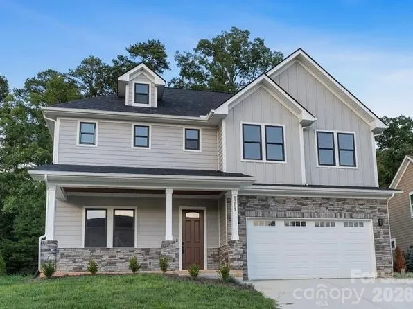 1207 39th Ave NE, Hickory, NC 28601