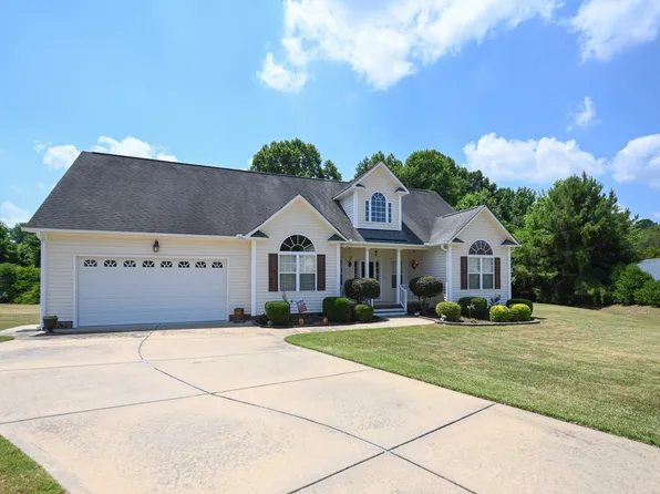56 Mineral Ct, Benson, NC 27504