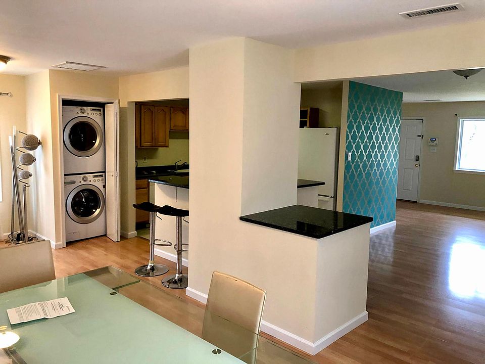 725 Ellsworth Ave, Great Falls, VA 22066 Zillow