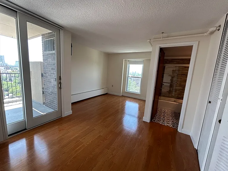 872 Massachusetts Ave #810 — Photo 7