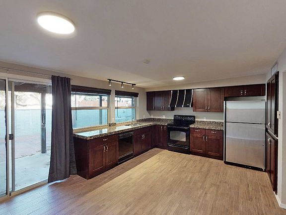 5th image of 8110 N Gibraltar Dr