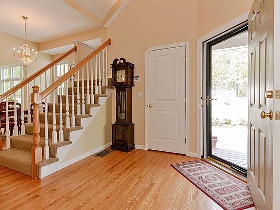 3rd image of 36 Williams Rd Unit 36