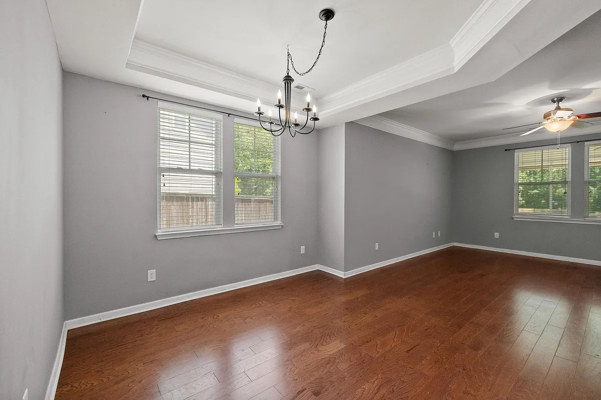 Building Photo - 217 Oglethorpe Cir