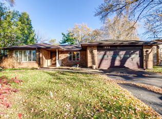 939 Ridgeland Ave, Mundelein, IL 60060