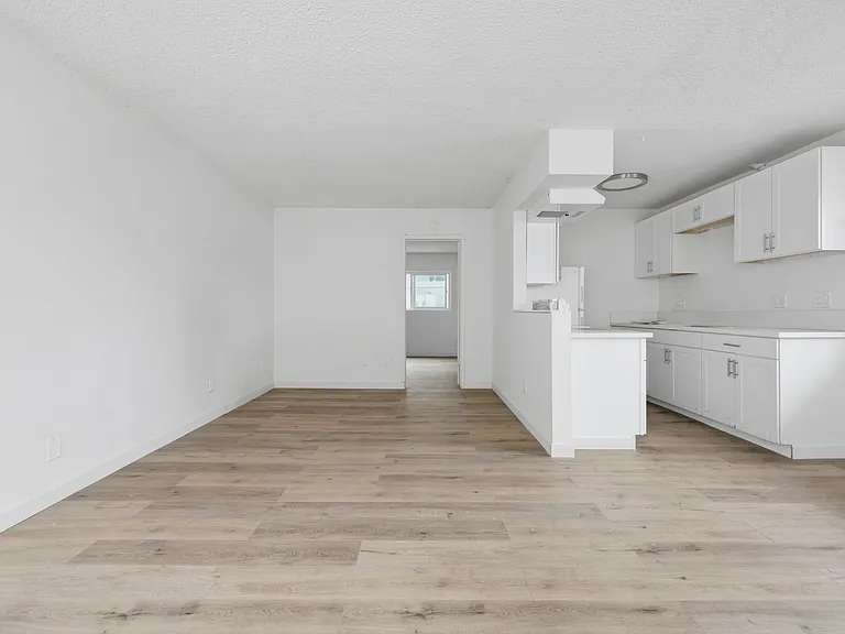 3877 Menlo Ave #1 — Photo 2