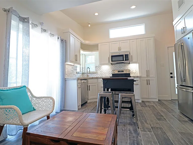 2310 McDuffie St #G7 — Photo 3