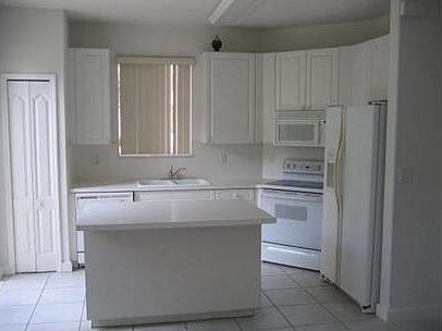 4th image of 5472 NW 113th Pl
