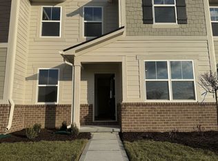 17298 Wellburn Dr, Westfield, IN 46074