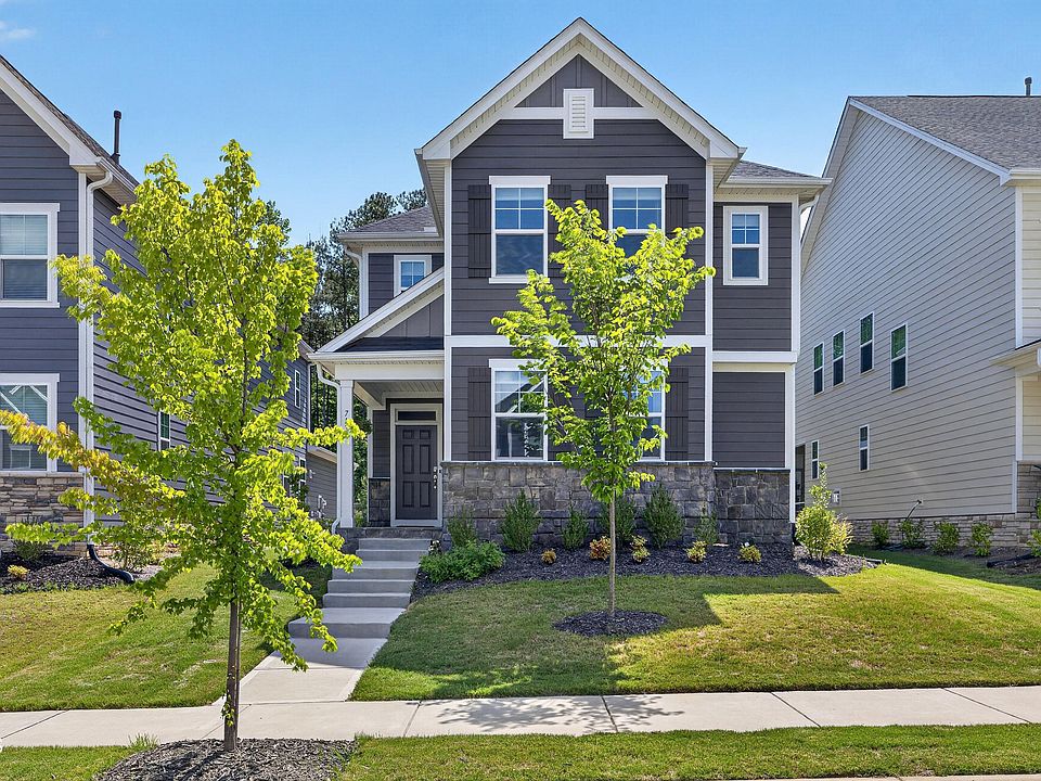 1st image of 713 Longleaf Grove Ln