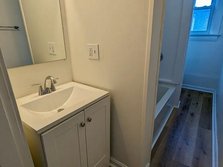 1712 Sherman Ave — Photo 24