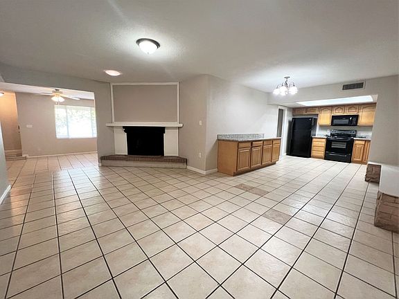 4th image of 4625 W Sunnyside Ave