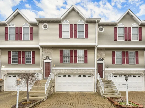 330 Brohios Dr, Monaca, PA 15061