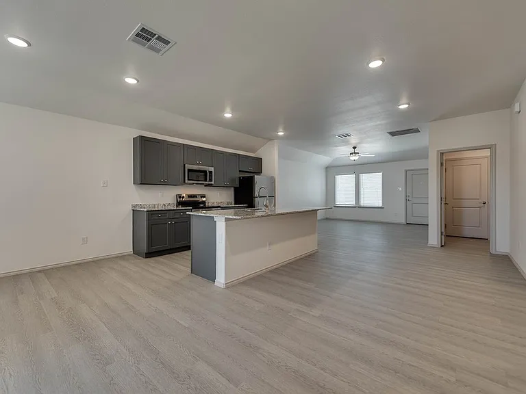 8212 E County Road 111 — Photo 10