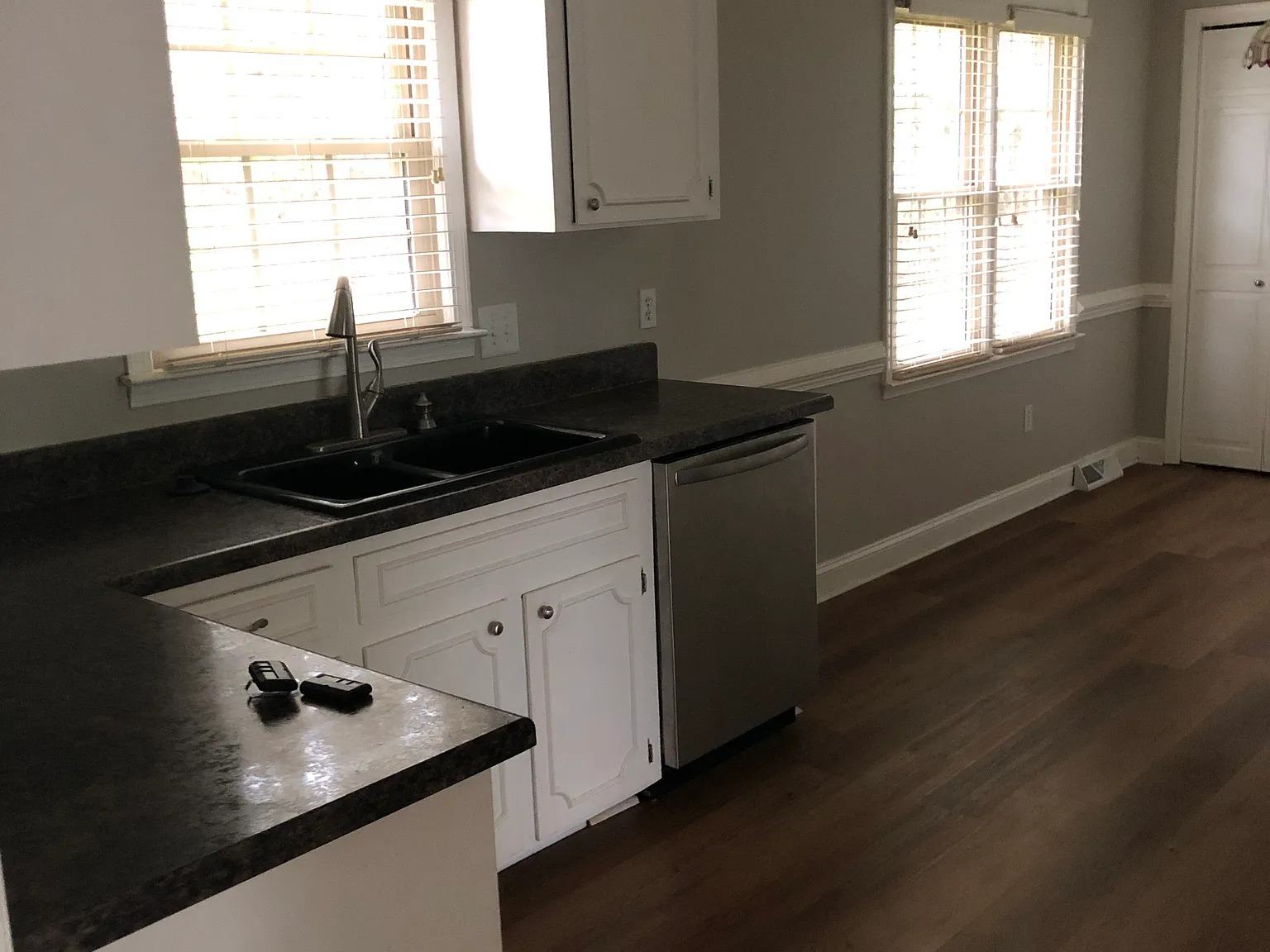 3 bed, 1774 sqft, $2,150 — Photo 2