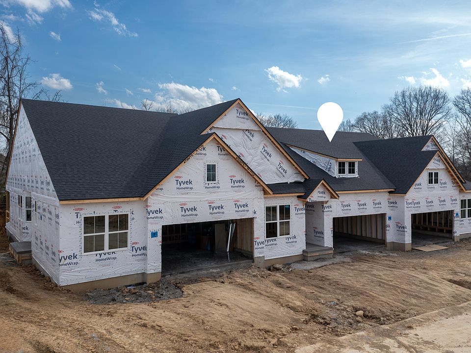 2nd image of 869 Amesbury Dr