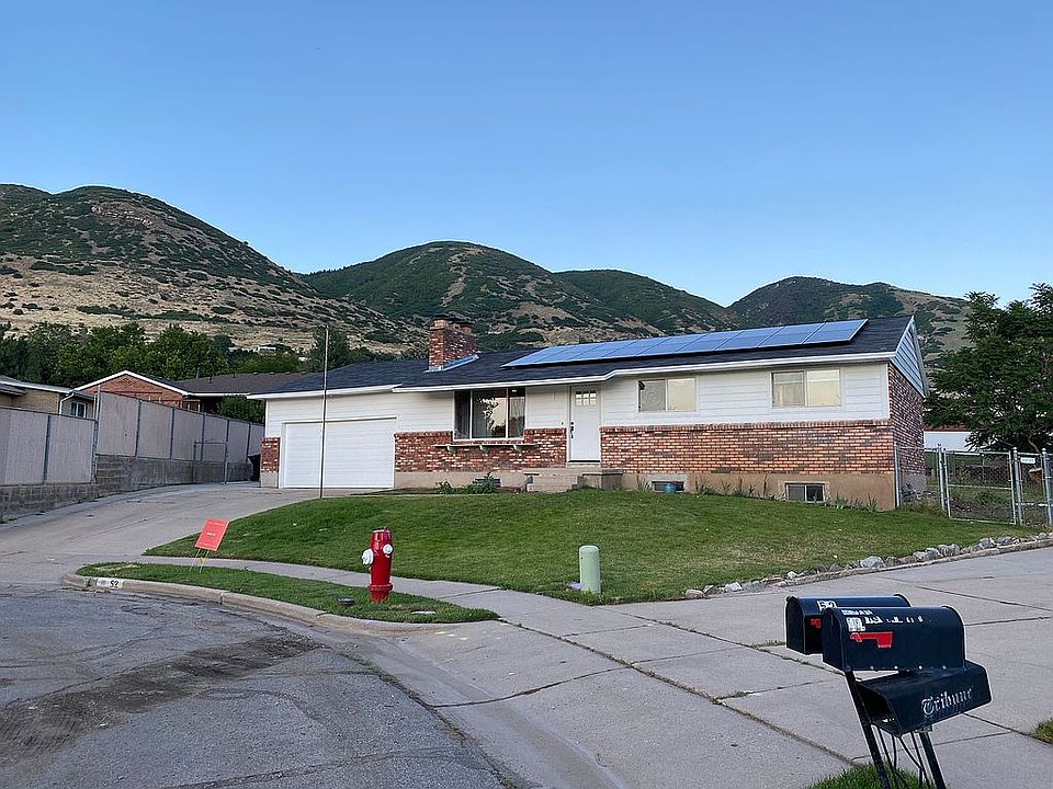 2nd image of 52 Casa Loma Dr