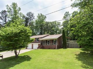 2673 Rainbow Forest Dr, Decatur, GA 30034