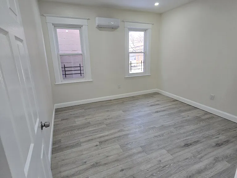 612 Richmond Rd #2 — Photo 14