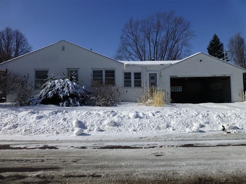 2nd image of 1285 Burke Ave W