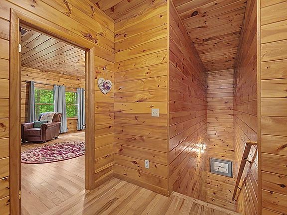 23rd image of 453 Macs Mountain Retreat Ln