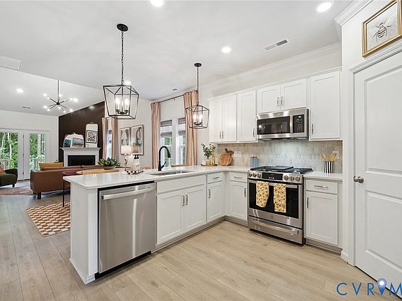 3rd image of 6489 Lila Crest Ln
