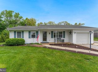 606 Hook Rd, Westminster, MD 21157