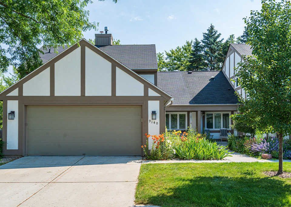 1st image of 9140 N Sycamore Ct #23