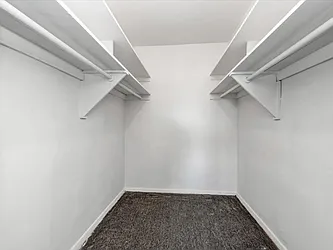 Sold by Thomas Lipovetsky, LREB