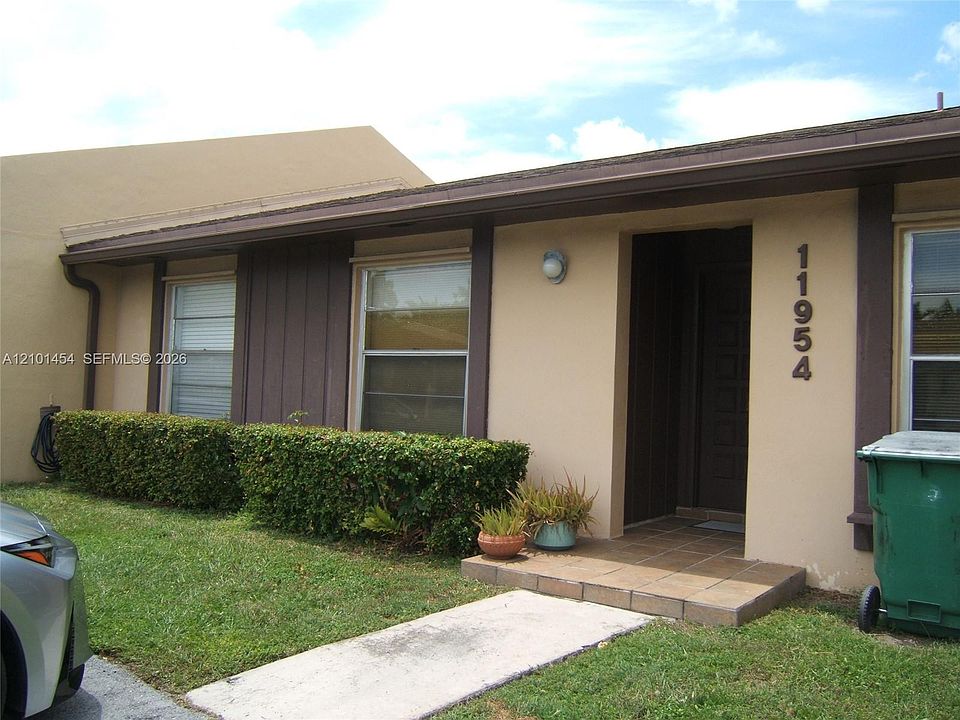 1st image of 11954 SW 123rd Ct