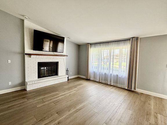 4th image of 416 Palmor Dr