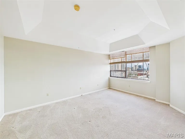 400 S 14th St #1204 — Photo 10